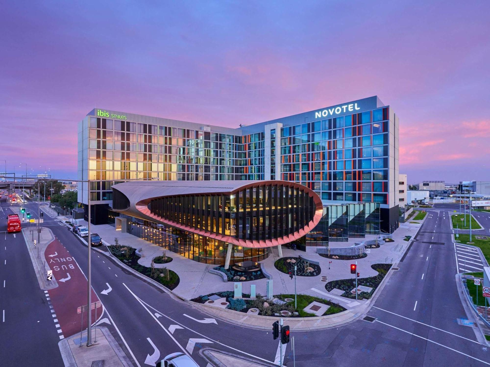 Novotel Melbourne Airport Екстер'єр фото